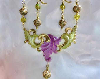 Art Nouveau necklace & earrings, 1920s style lilac green necklace, handpainted, vintage chain, pearl earrings, Art Deco necklace set