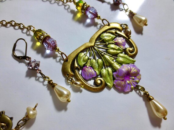 Art Nouveau necklace earrings set, 1920s vintage style lilac necklace, handpainted, Art Deco earrings, necklace, Victorian necklace set