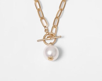 Gold Plated Sterling Silver Pearl Pendant Necklace: Chain Link Toggle Clasp