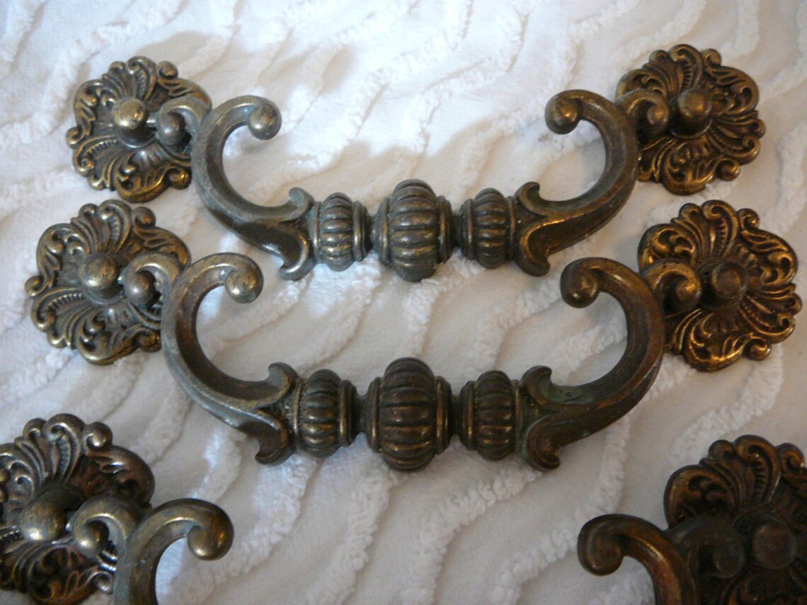 Vintage Brass Hardware 5 Ornate Dresser Handles Etsy