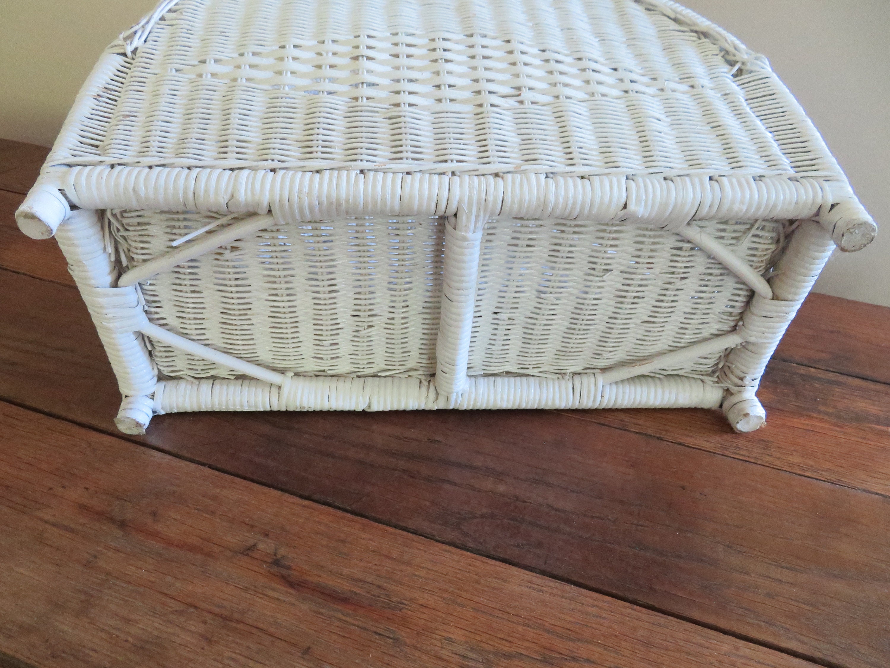 Vintage White Wicker Magazine Holder or Rack Use for Record Etsy