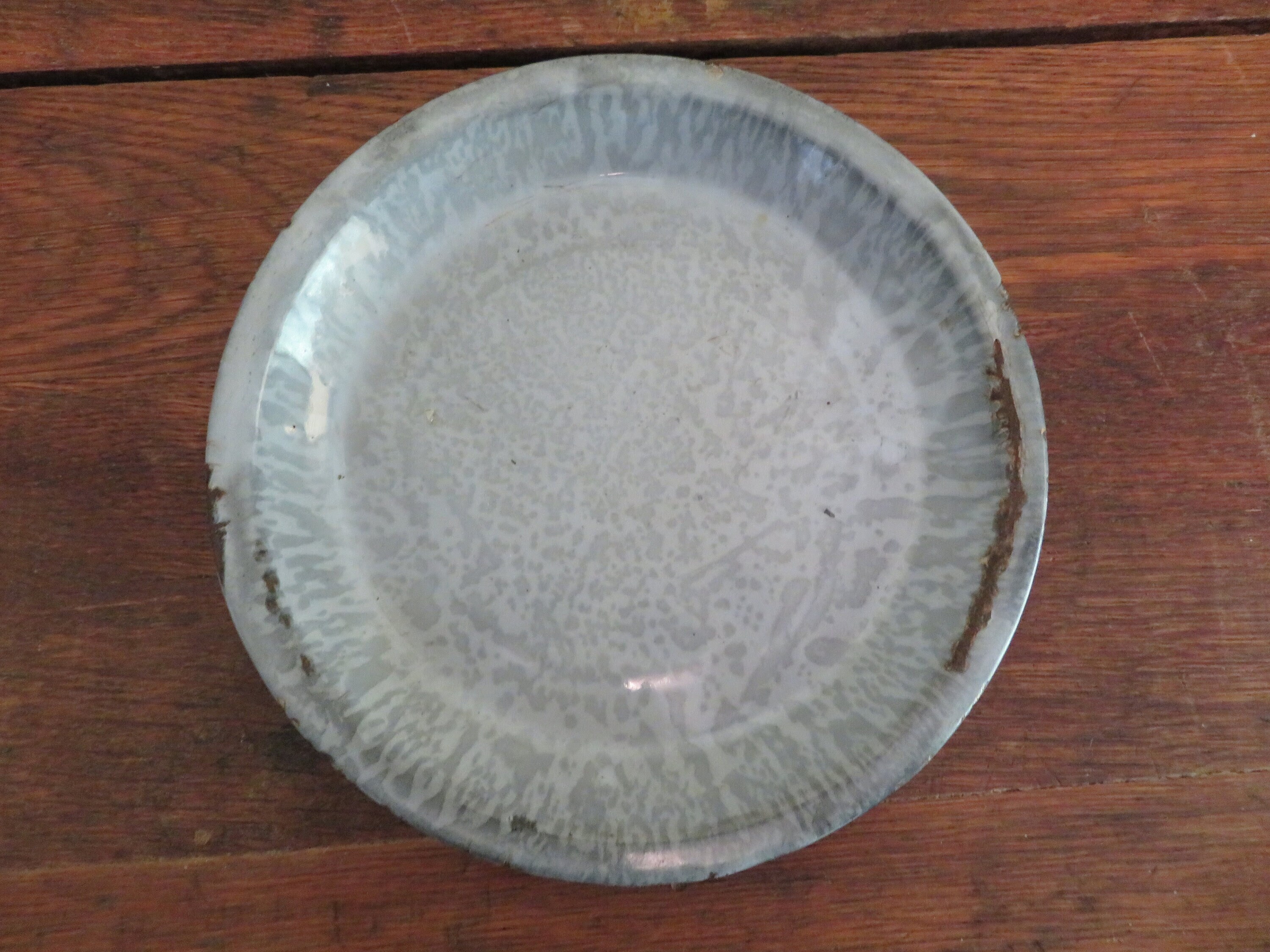18.5 cm 7 KitchenCraft Living Nostalgia Round Enamel Pie Dish - White / Grey 