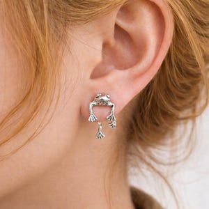 Vintage Silver Frog Jewelry Set, Earrings and Necklace, Retro Animal Pendant