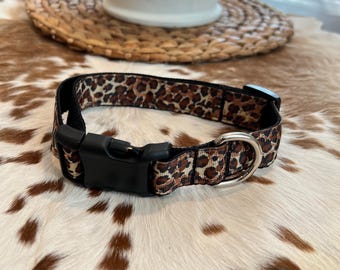 Collar para perro con estampado de guepardo