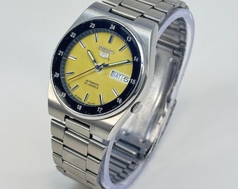 Seiko 5 - Automatic Men's Watch Lime Green Dial 36mm Japan Made