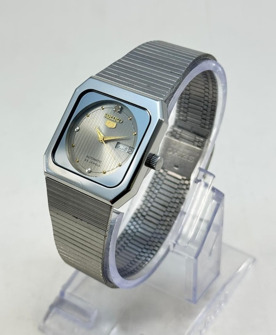 Vintage Seiko 5 - Automatic Women's Watch Square Case Grey Dial Japan