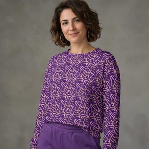 Women's Modern Sweatshirt- Cozy Fall Winter Sweater- Abstract Design Ladies Pullover- Casual Chic Graphic Jumper.