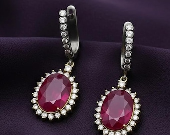 Pendientes colgantes de rubí en plata bañada en oro de 14k para un regalo romántico de aniversario.