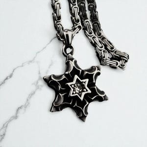 Gothic Star Pendant Necklace: Vintage Silver Stainless Steel, Unisex