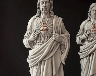 Jesus/Christ Sacred Heart in recomposed marble/Jesus sculpture/Jesus of Nazareth/Jesus sculpture/Jesus/Catholic/The Passion of Christ