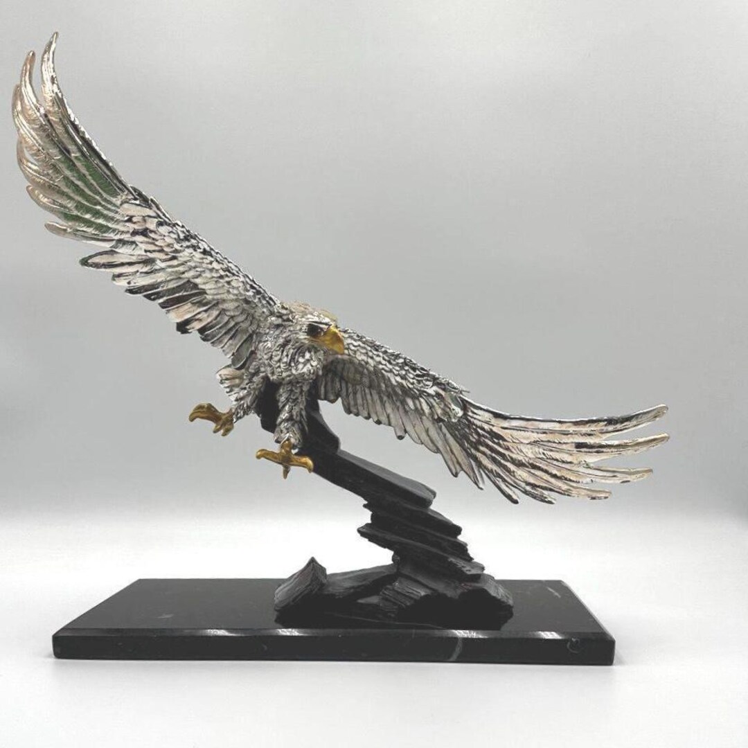 Golden Eagle - Flying Eagle Sculpture in Marble Plated With Pure Silver ...