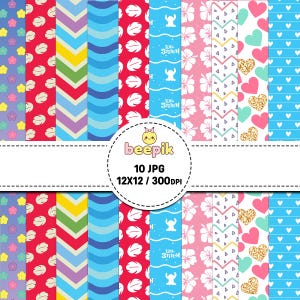 Pode incluir: Uma coleção de dez padrões digitais com flores amarelas em roxo, hibiscos vermelhos, chevrons coloridos, ondas azuis, personagens Stitch, hibiscos rosa, triângulos e corações. Texto: beepik 10 JPG 12X12 / 300DPI.
