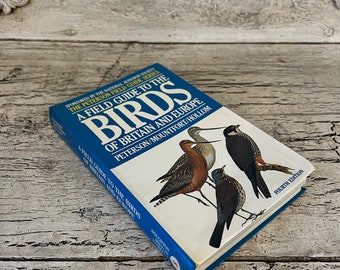 A Field Guide to the Birds of Britain and Europe - 1983 - Vintage Bird Book