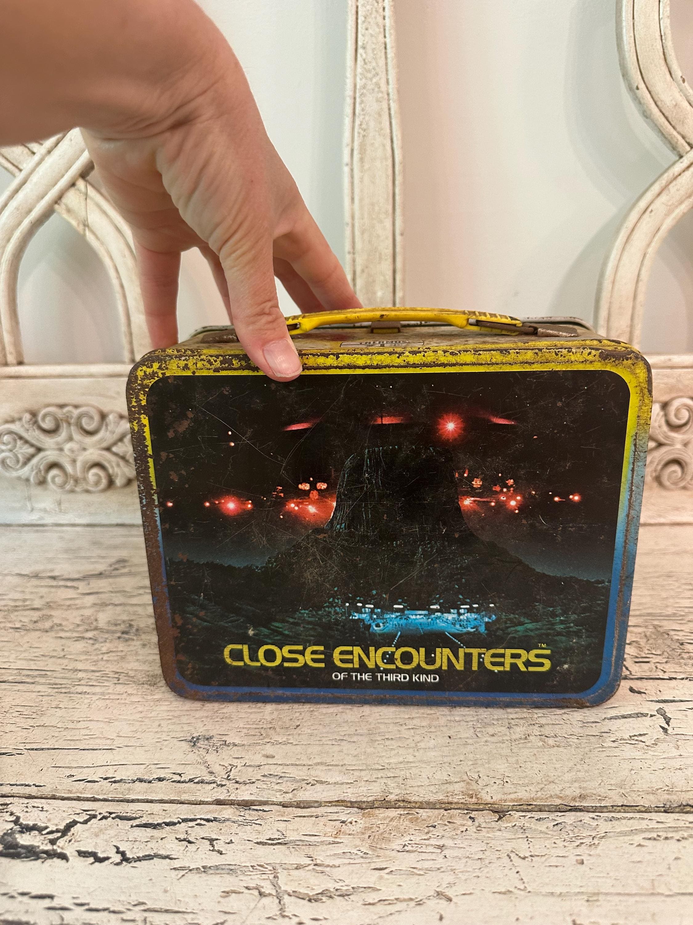 Vintage Metal Lunch Box - Close Encounters of the Third Kind