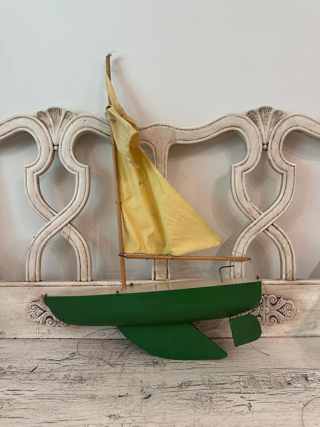 SacahettI シルバー　ウッドミニチュアボート Vintage Toy Boat - Wood and Metal With Fabric Sail - Cabin