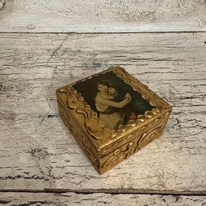 Small, Florentine Trinket Box - 1960&#39;s - 70&#39;s Italy Souvenir - Venetian Style