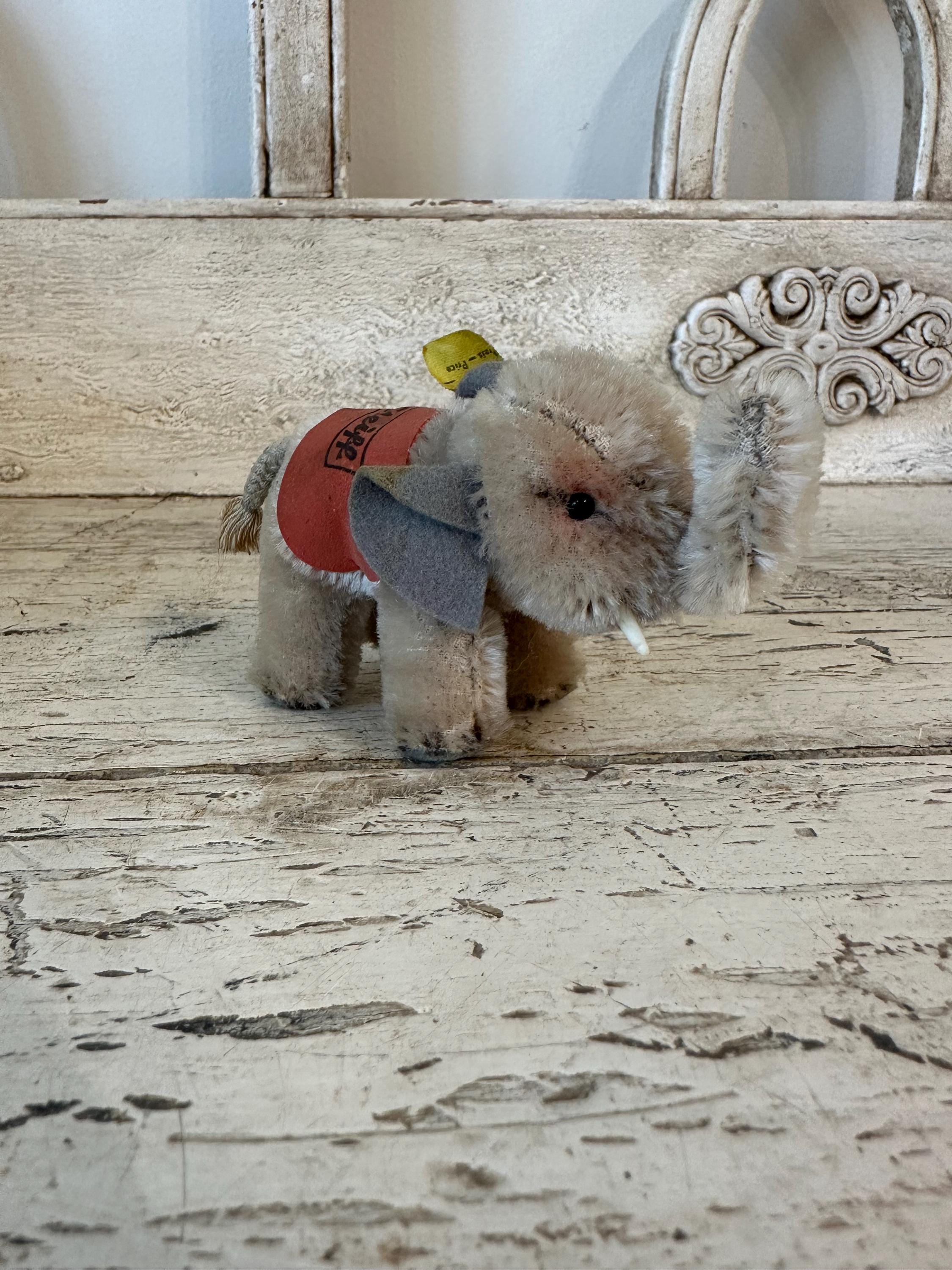 Peluche Éléphant Trampili Rose - Steiff