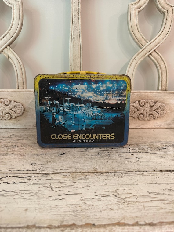 Vintage Metal Lunch Box - Close Encounters of the Third Kind Vintage Metal Lunch Box - Close Encounters of the Third Kind