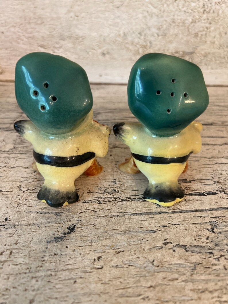 Vintage Duck Salt and Pepper Shakers 1960s Kitschy Shaker Etsy