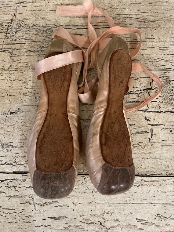 Vintage Ballet Shoes Tattered Pointe Ballet Toe Sho… Gem