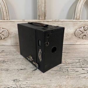 Vintage Kodak Brownie Camera - Great for Prop or Decor - Retro Camera
