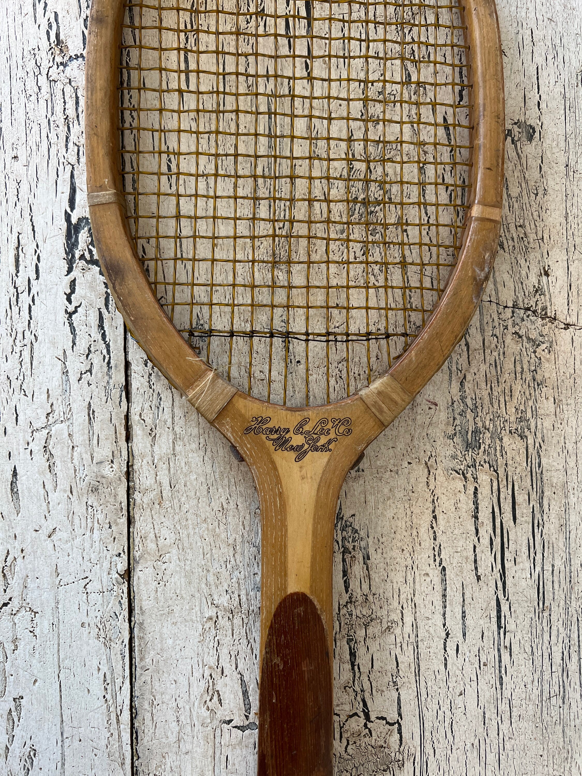 RAQUETTE DE TENNIS EN BOIS VINTAGE HARRY C. LEE CO