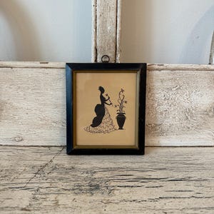 Petit imprimé silhouette vintage - effet légèrement vieilli - Wallace Nutting