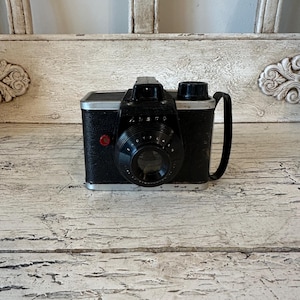Vintage Ansco Ready Flash Camera - Great for Prop pr Decoration