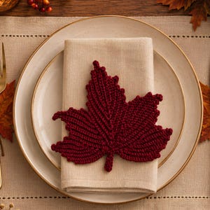 Maple Leaf Crochet Pattern PDF, Easy Step by Step Photo Tutorial, Autumn  Applique, Fall Coaster Decor, Thanksgiving Crochet Download