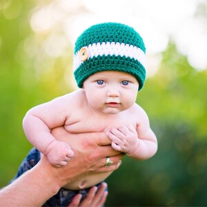 Beanie Hat /Green and White Beanie Hat (fits babies to adult)