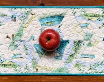 Lake Moments Quilted Table Runner