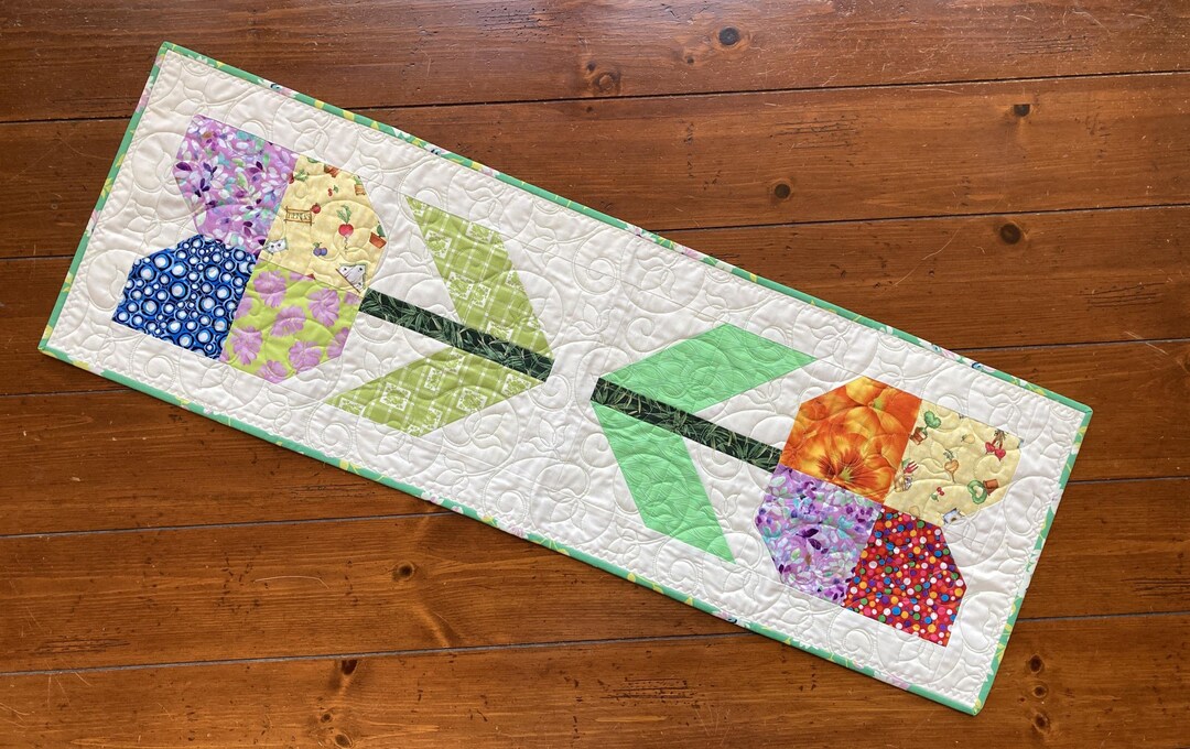 Tulip Time Quilted Table Runner C - Etsy