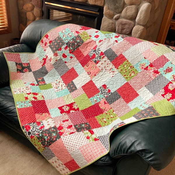 Floral Flip Lap Size Quilt