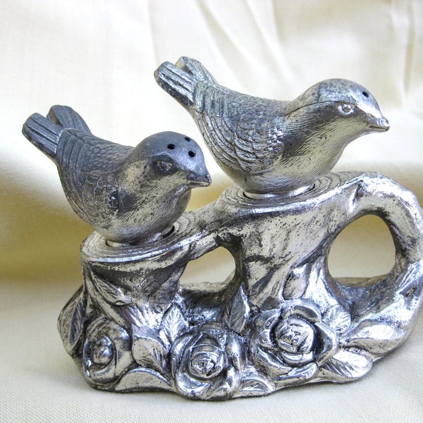 Vintage Salt and Pepper Silver Birds on Tree Stump Shabby Chic