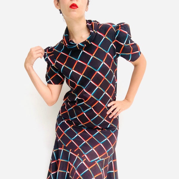 Vintage polyester dress, 1980, geometric pattern, urban style, small size, mexican vintage, mod style