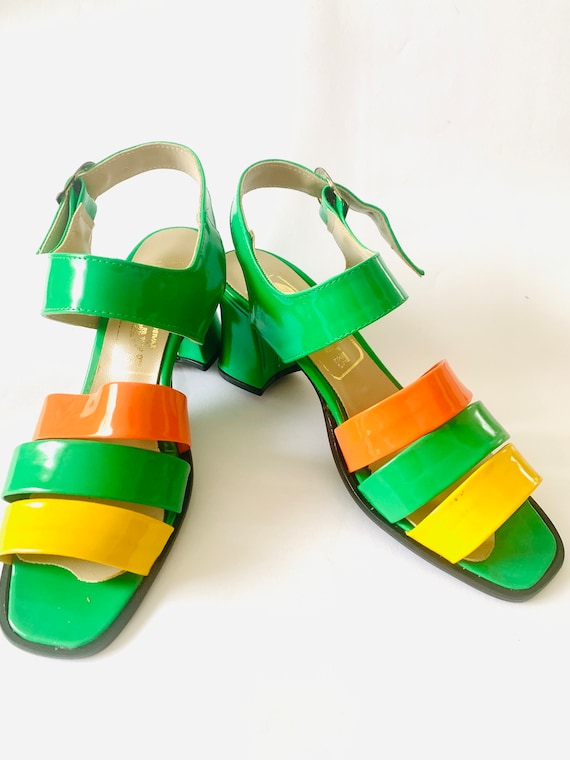 Vintage new strap heel sandals in vibrant green a… - image 3