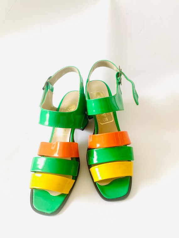 Vintage new strap heel sandals in vibrant green a… - image 5