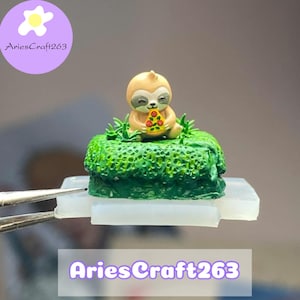 Sloth Pizza Keycap Resin with grass base, Custom Simple Animal Keycap, Anniversary Gift