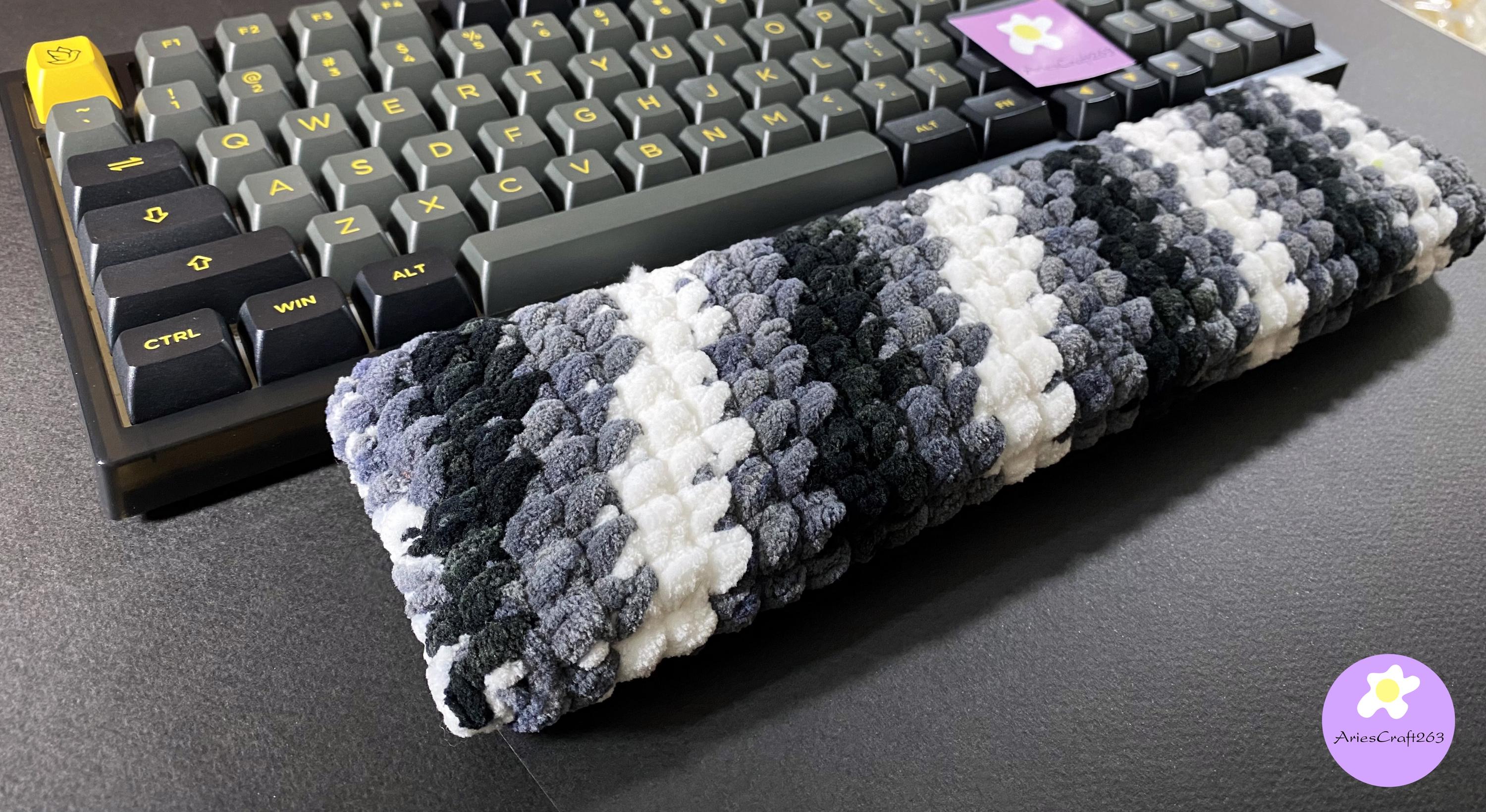 Wool Arm Rests Handmade Wool Keyboard Wrist Rest, White Black Support - Etsy