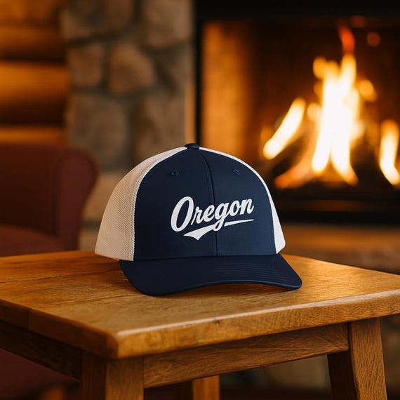 Vintage Oregon Snapback Trucker Cap: Classic Style for Outdoor Adventures