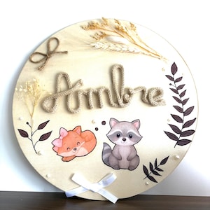 Wooden name plaque with animals Personalized baby room wall decoration - Original birth gift with dried flowers and knitting
