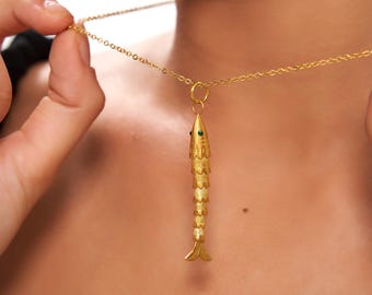 18K Gold Plated Sea Fish Pendant Necklace: Articulated Design, Gemstone Eye, Christmas Gift