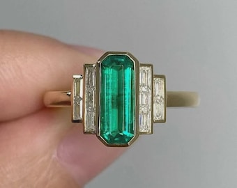 Art Deco Antique Emerald & Baguette Diamond Halo Engagement Ring in Sterling Silver Vintage Style Ring Birthstone Ring Anniversary Gift