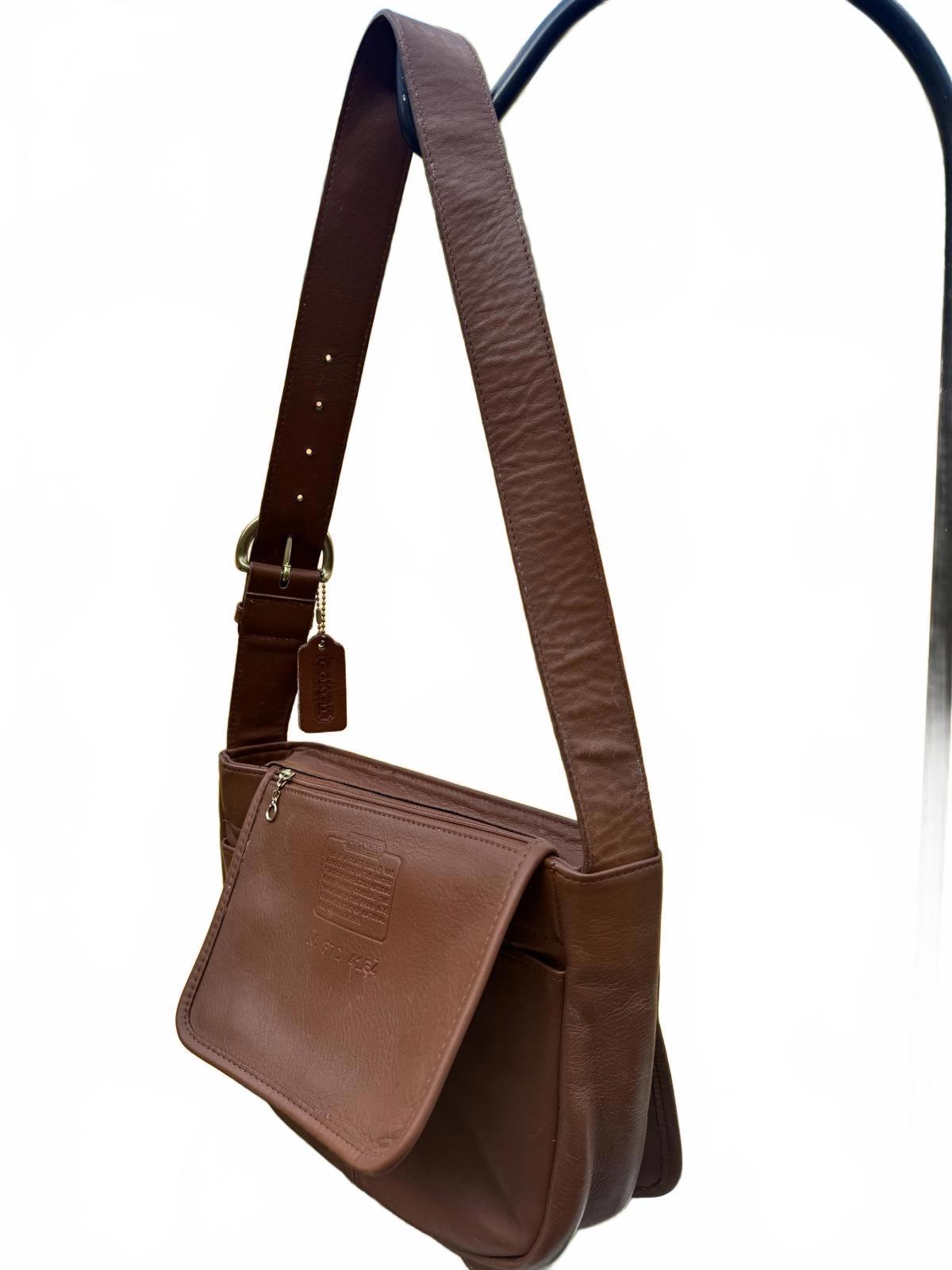 バッグ archive coach grunge shoulder bag brown Vintage 90's Coach Brown Leather Women's Shoulder Bag - Etsy