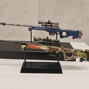 AWP Gungnir & Dragon Lore Miniature Replica: CSGO Keychain Gift