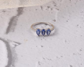 Blue Sapphire And Diamond Wedding Band Ring, 14k Gold Blue Sapphire Ring,Stackable Genuine Blue Sapphire Ring,September Birthstone Gold Ring