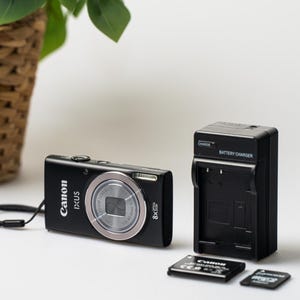 Canon IXUS 132 (Like New)