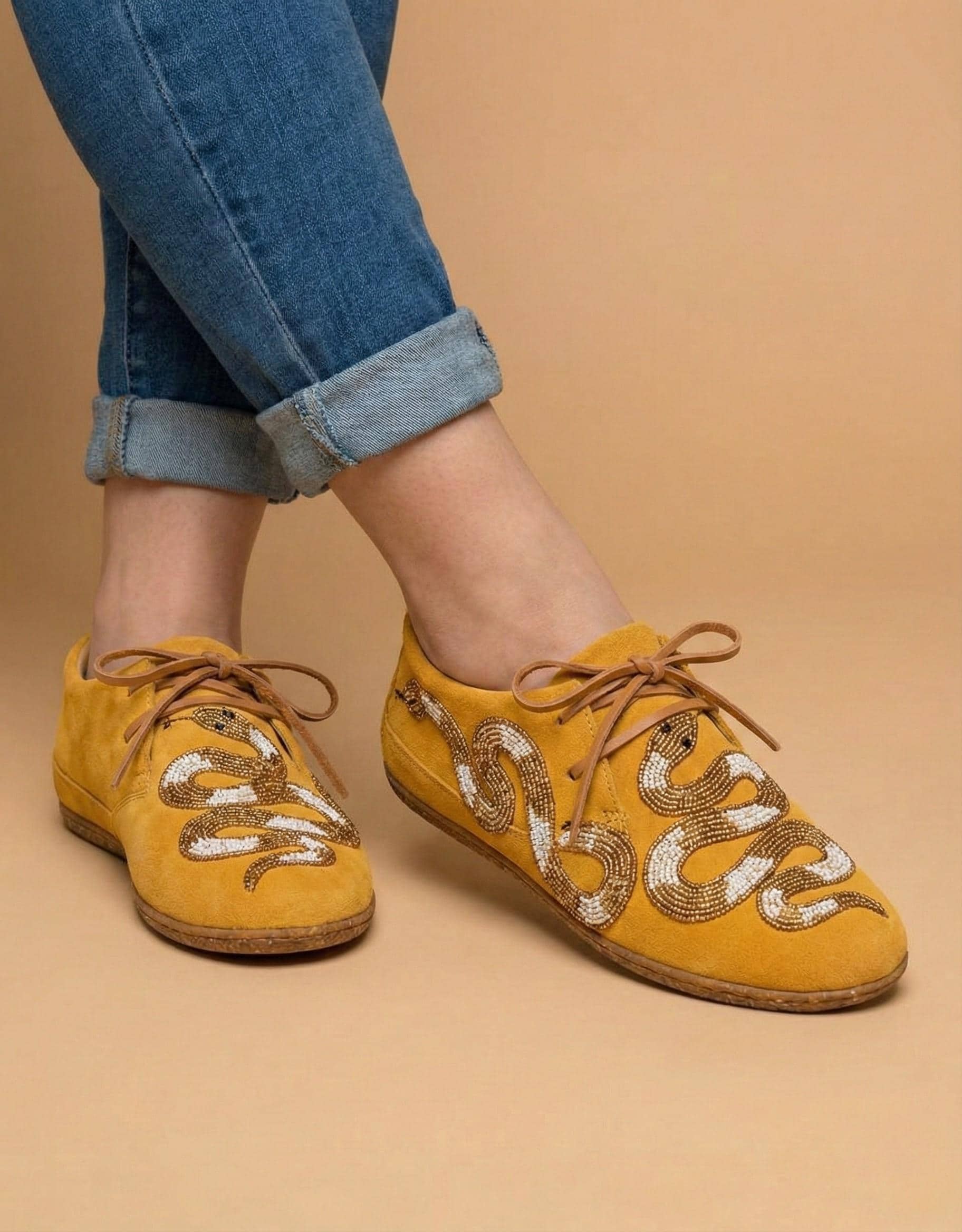 Taos moccasin boots - Etsy 日本
