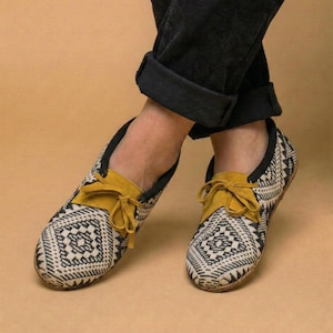 Handmade Leather and Jacquard Fabric Moccasins For Women. Suitable For Outdoor Wear.