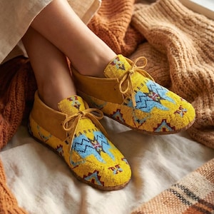 Handmade Beaded Yellow Leather Moccasins, Suede Lace Up Shoes, Western Boho Footwear